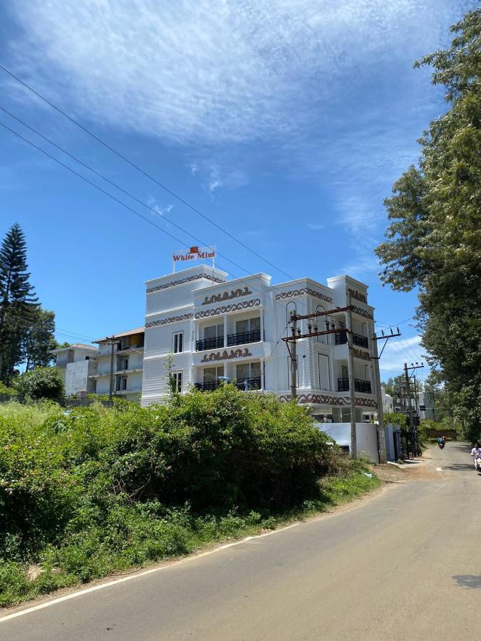 White Mint Hotel Yercaud Exterior photo